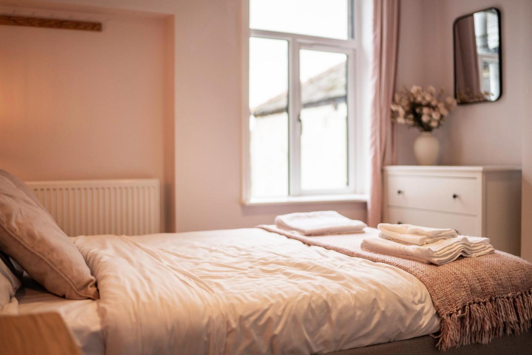 Large In Cardiff's Center - 14 Beds Cardiff