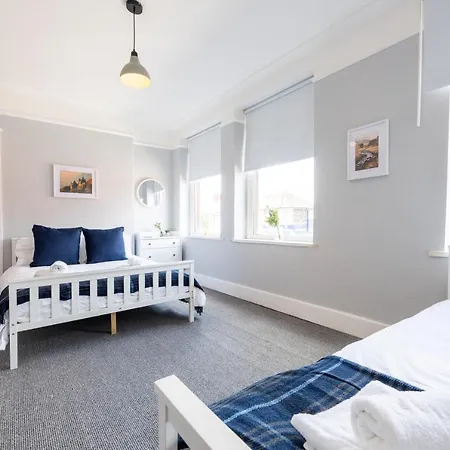 Large Home In Cardiff'S City Center - 14 Beds Exterior photo